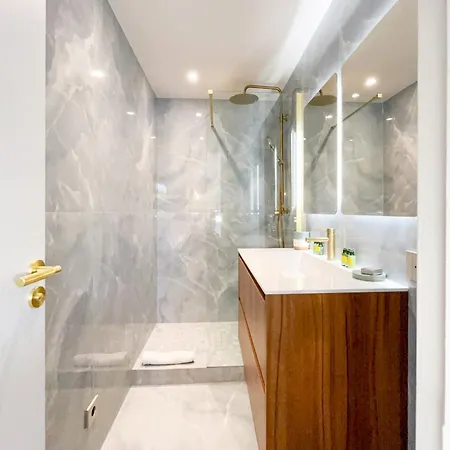 Place Des Lices - K1 *